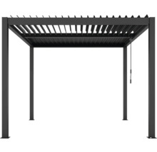 Schwarze Pergola mit verstellbaren Lamellen für den Außenbereich