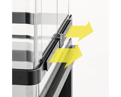 Detailansicht einer Duschkabine mit Schiebemechanismus und gelben Pfeilen