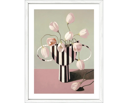 Image encadrée avec arrangement floral dans un vase à rayures
