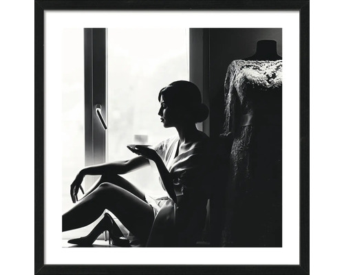 Gerahmtes Bild Lady Drinking Coffee 53x53 cm Gerahmtes Bild einer Frau, die am Fenster sitzt und eine Tasse hält