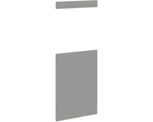 Porte d'armoire et plinthe