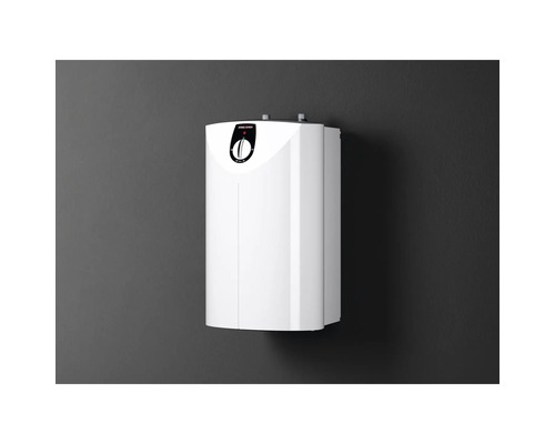 Weißer Warmwasserspeicher zur Wandmontage