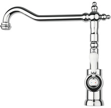 Robinet avec bec incurvé et levier