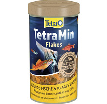 Tetra Logo auf einer Dose TetraMin Flocken Fischfutter mit natürlichen Inhaltsstoffen, ohne Konservierungsstoffe, für gesunde Fische und klares Wasser.