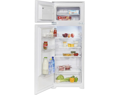 Geöffneter Kühlschrank mit Lebensmitteln