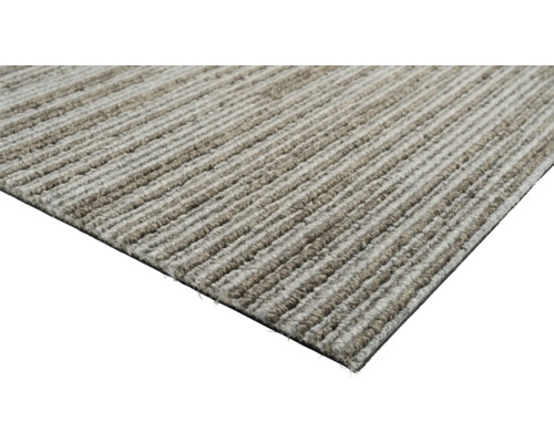Teppichfliese mit Streifenmuster