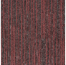 Gros plan d'un tapis à rayures