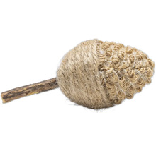 Katzenspielzeug mit Sisalball und Holzstab