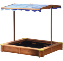Sandkasten aus Holz mit Sonnenschutzdach