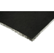 Vue détaillée d'un tapis avec envers textile et franges