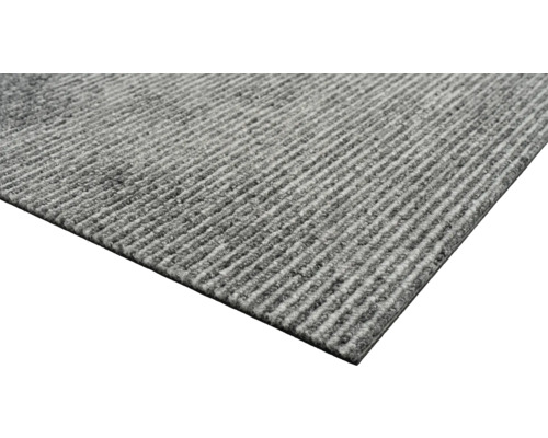 Tapis gris avec structure côtelée