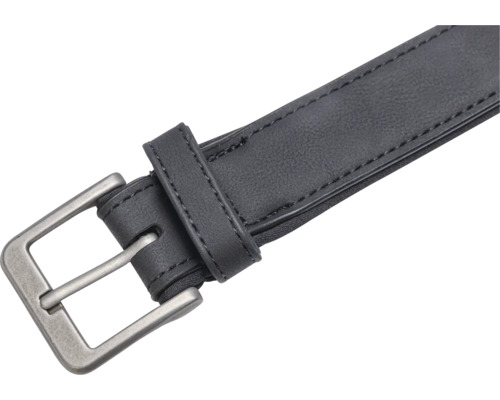 Schwarzer Gürtel mit Metallschnalle
