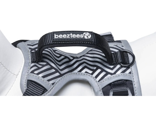 Logo Beeztees sur un harnais pour chien avec poignée et anneau en D