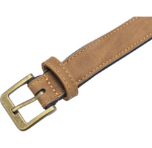 Brauner Gürtel mit Metallschnalle