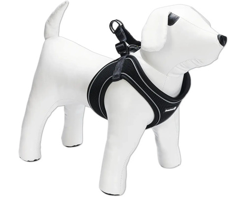 Harnais pour chien sur un modèle de chien