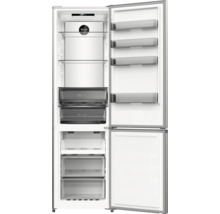 Geöffneter Kühlschrank mit mehreren Regalen und Fächern