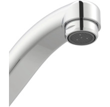 Wasserhahn aus Metall mit Strahlregler