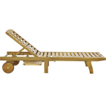 Sonnenliege aus Holz mit Rädern