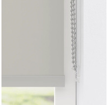 Graues Rollo mit Kettenzug am Fenster