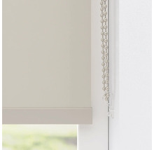 Detailaufnahme eines Rollos mit Kettenzug