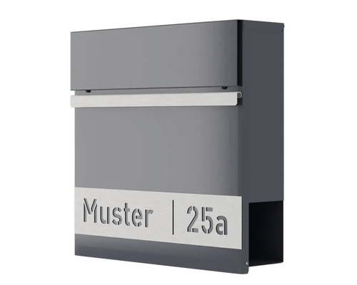 Grauer Briefkasten mit Musterbeschriftung