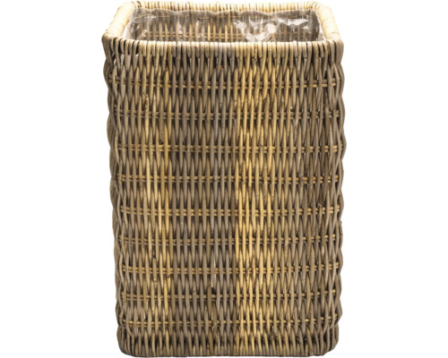 Geflochtener Übertopf aus Rattan mit Folie ausgelegt