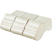 Reihenweise angeordnete Zierfliesen