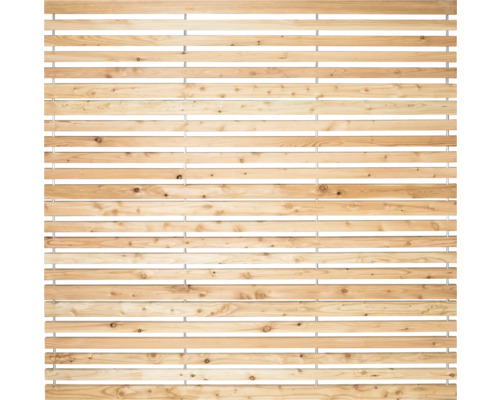 Clôture en bois avec des lattes horizontales pour la délimitation de la propriété