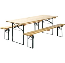 Garniture de tente à bière avec une table et deux bancs