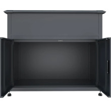 Armoire à outils ouverte avec deux portes et espace de rangement