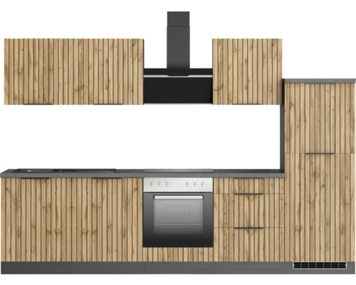 Cuisine complète avec façades en bois, plan de travail, cuisinière et hotte aspirante