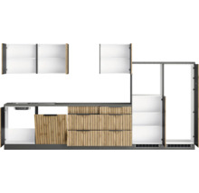 Cuisine linéaire avec évier, meubles bas, tiroirs et meubles hauts