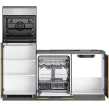 Cuisine équipée avec four, lave-vaisselle et évier