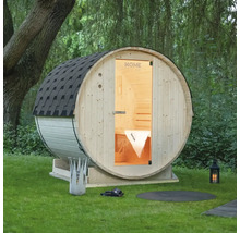 Sauna tonneau en bois avec porte en verre dans le jardin