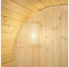 Sauna en bois avec applique murale