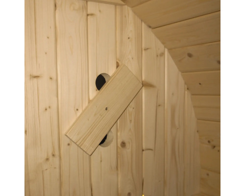 Sauna en bois avec ventilation