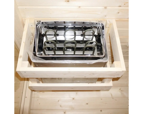 Poêle de sauna dans une construction en bois