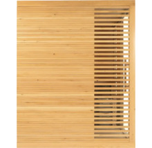 Holzfassade mit horizontalen Latten