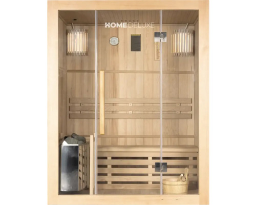 Intérieur d'un sauna en bois avec façade en verre, poêle, bancs et accessoires