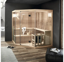 Sauna d'angle avec façade en verre, bancs en bois et poêle de sauna dans une pièce au design moderne