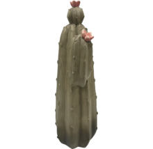 Dekorative Kaktusfigur mit Blüten