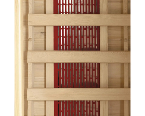 Vue détaillée d'une paroi de cabine infrarouge avec cadre en bois et radiateurs infrarouges