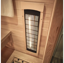 Radiateur infrarouge dans un sauna