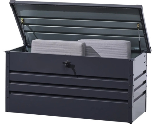 Geöffnete Metall Auflagenbox mit Polstern