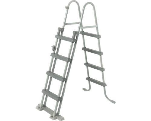 Poolleiter mit vier Stufen