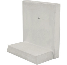 Étaiement d'angle en béton pour soutenir les murs de terre ou aménager des transitions de terrain.