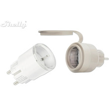 Steckdosenadapter mit Schutzkontakt und Abdeckung