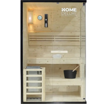 Vue intérieure d'un sauna avec bancs en bois, poêle de sauna, thermomètre, hygromètre, sablier, seau en bois et louche