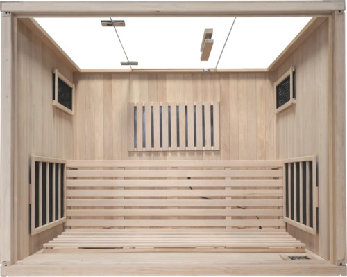 Vue intérieure d'un sauna en bois avec bancs et grilles de ventilation