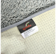 Spirella Logo auf einem Badteppich aus Polyester Microfaser